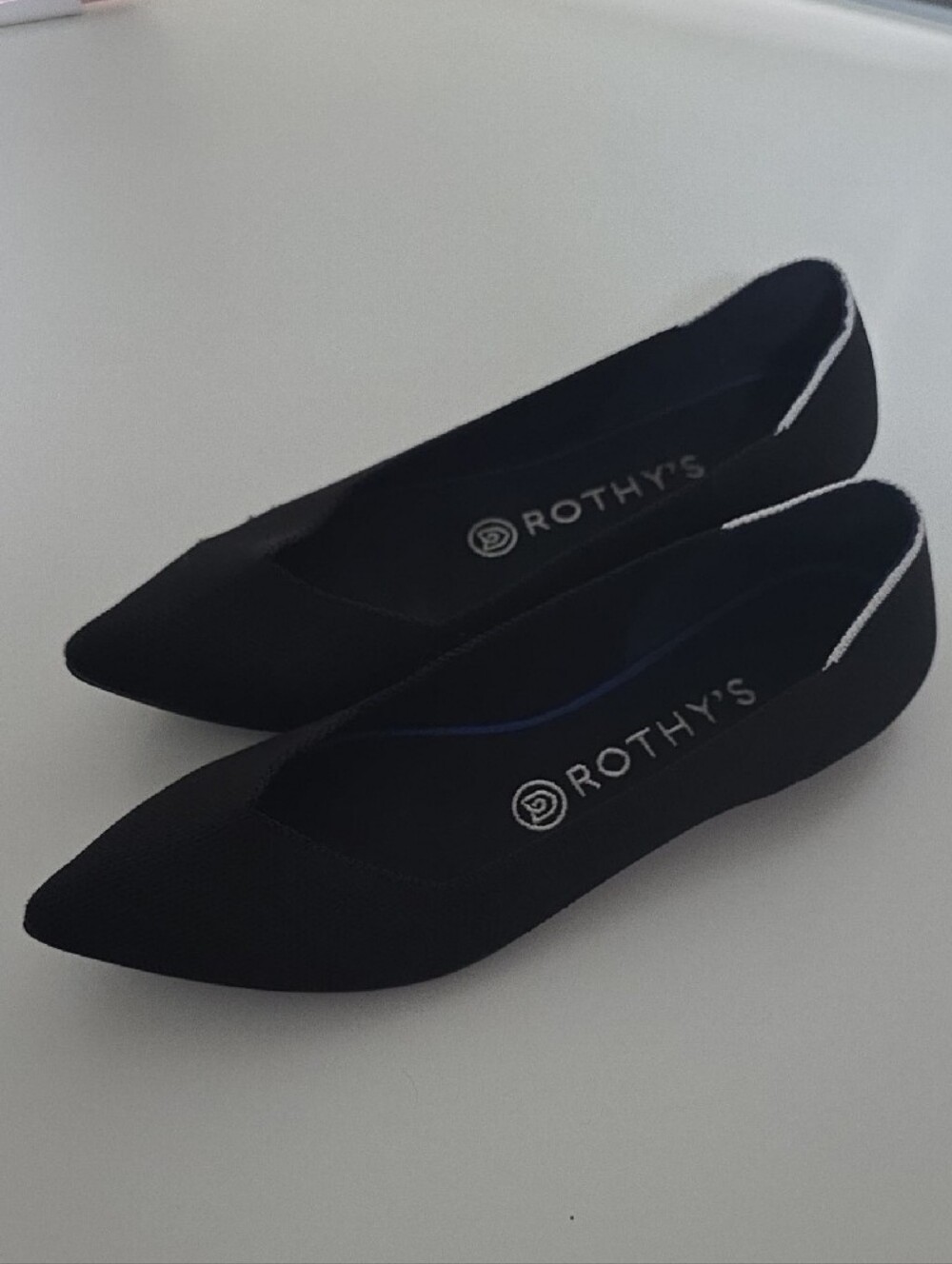 Rothy's The Point flat in Black sz 8